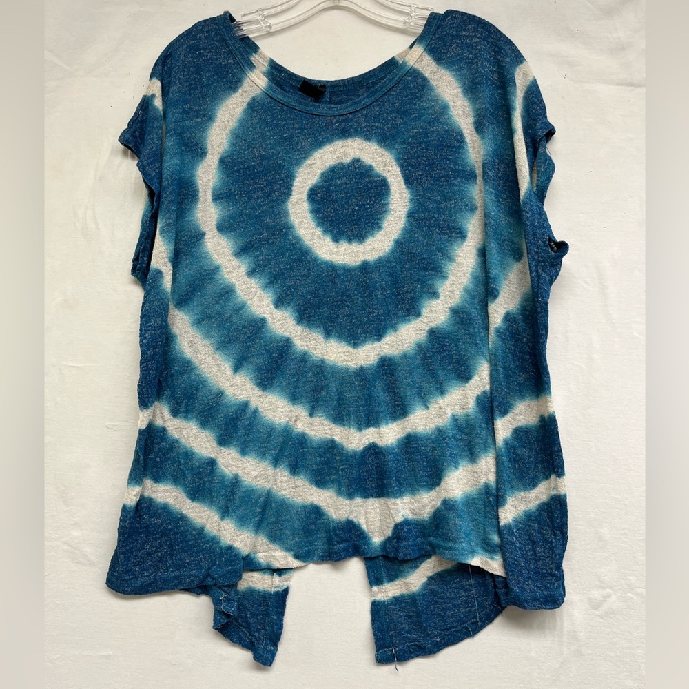 Lapis Indigo Tie-Dye Festival Top - Open Back w/ Buttons
Boho,